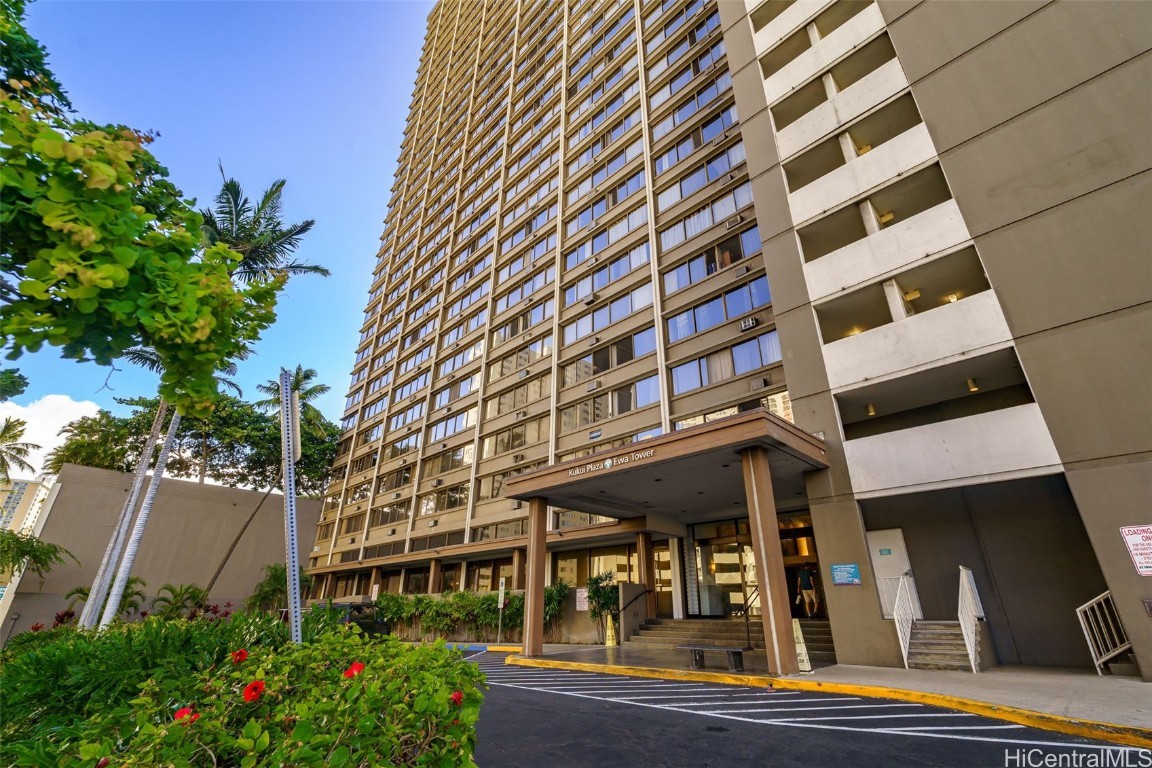 Kukui Plaza Condominium