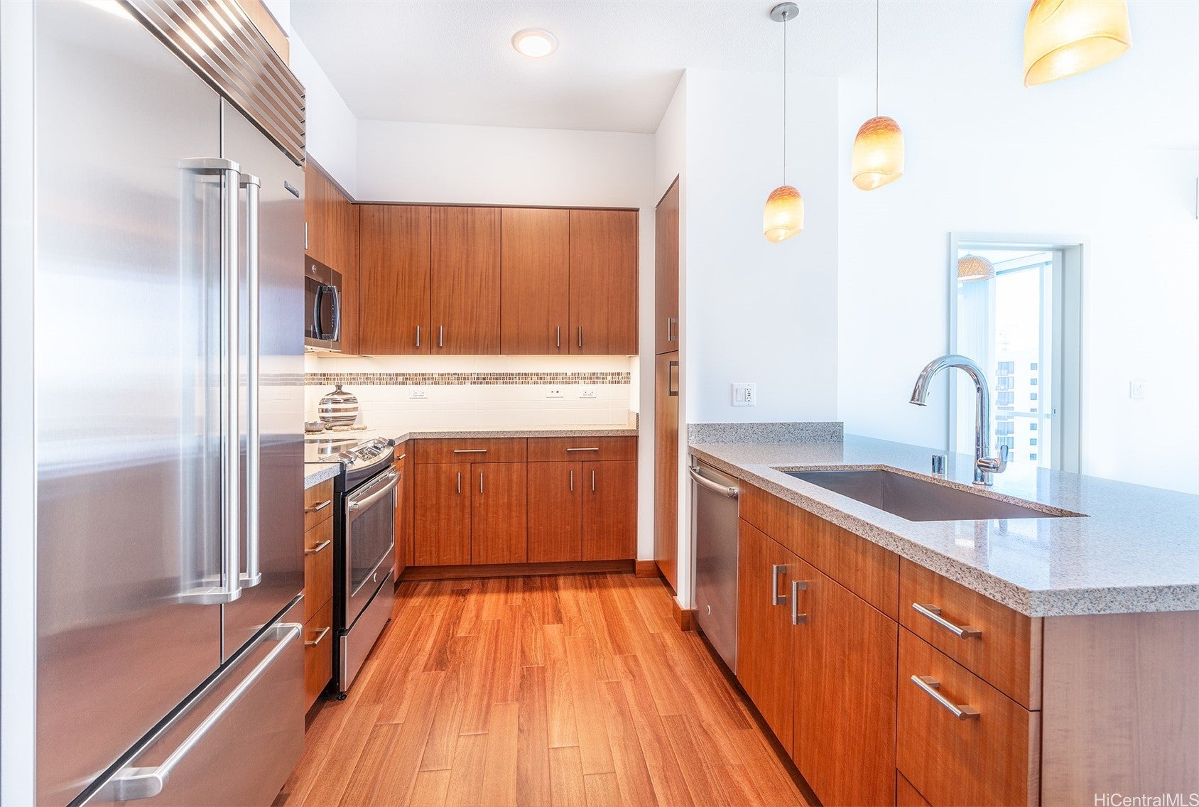 555 South Street 3901