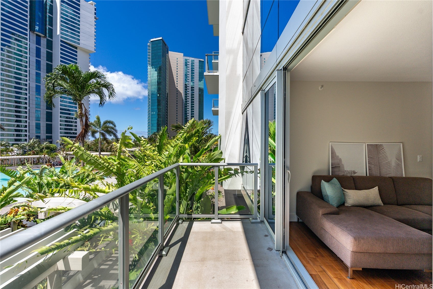 1189 Waimanu Street 704