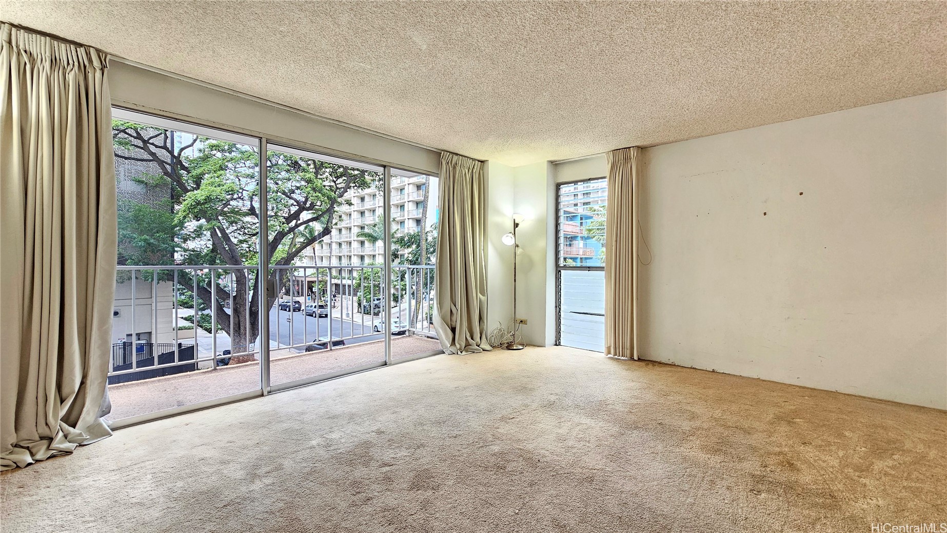 435 Walina Street 203