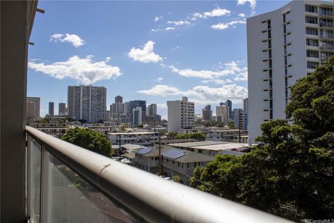 2637 Kuilei Street A53 Honolulu HI 96826