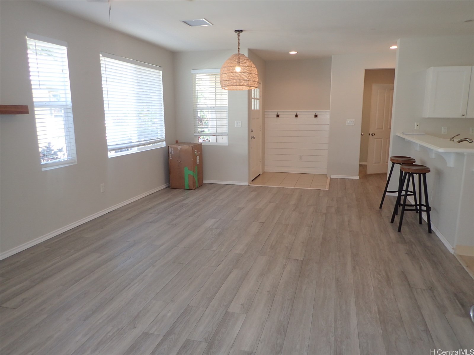 91-1387 Kaiokia Street 2406