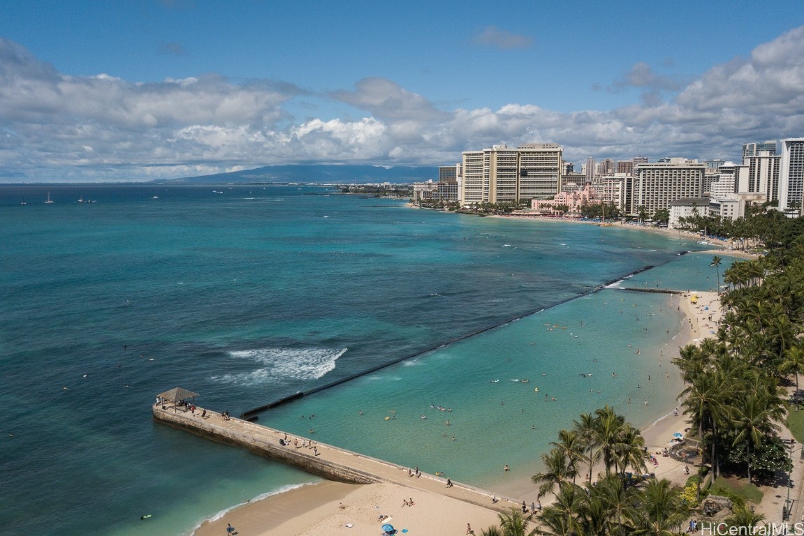 Waikiki Grand Hotel Condominium