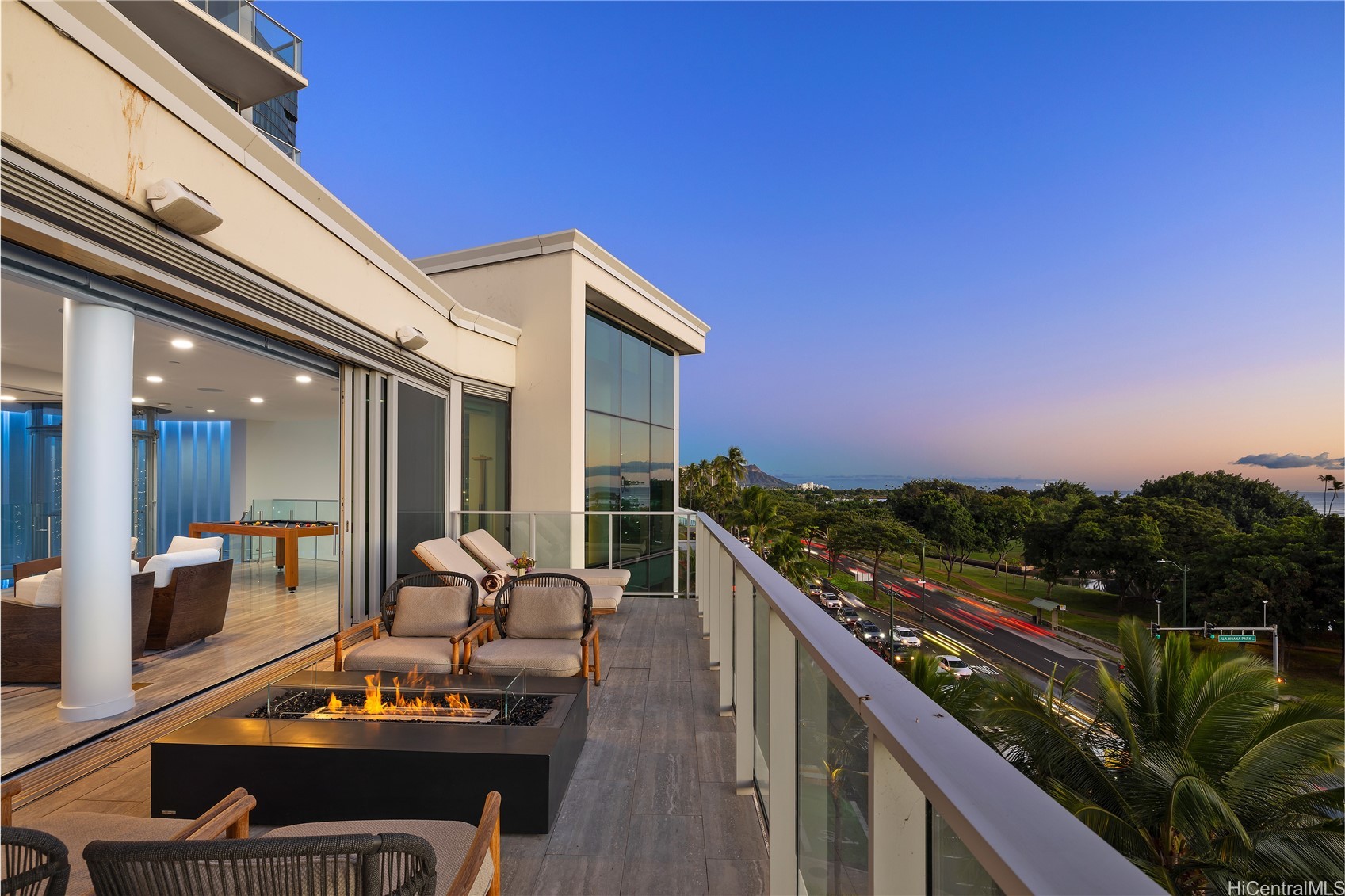 1118 Ala Moana Boulevard 1