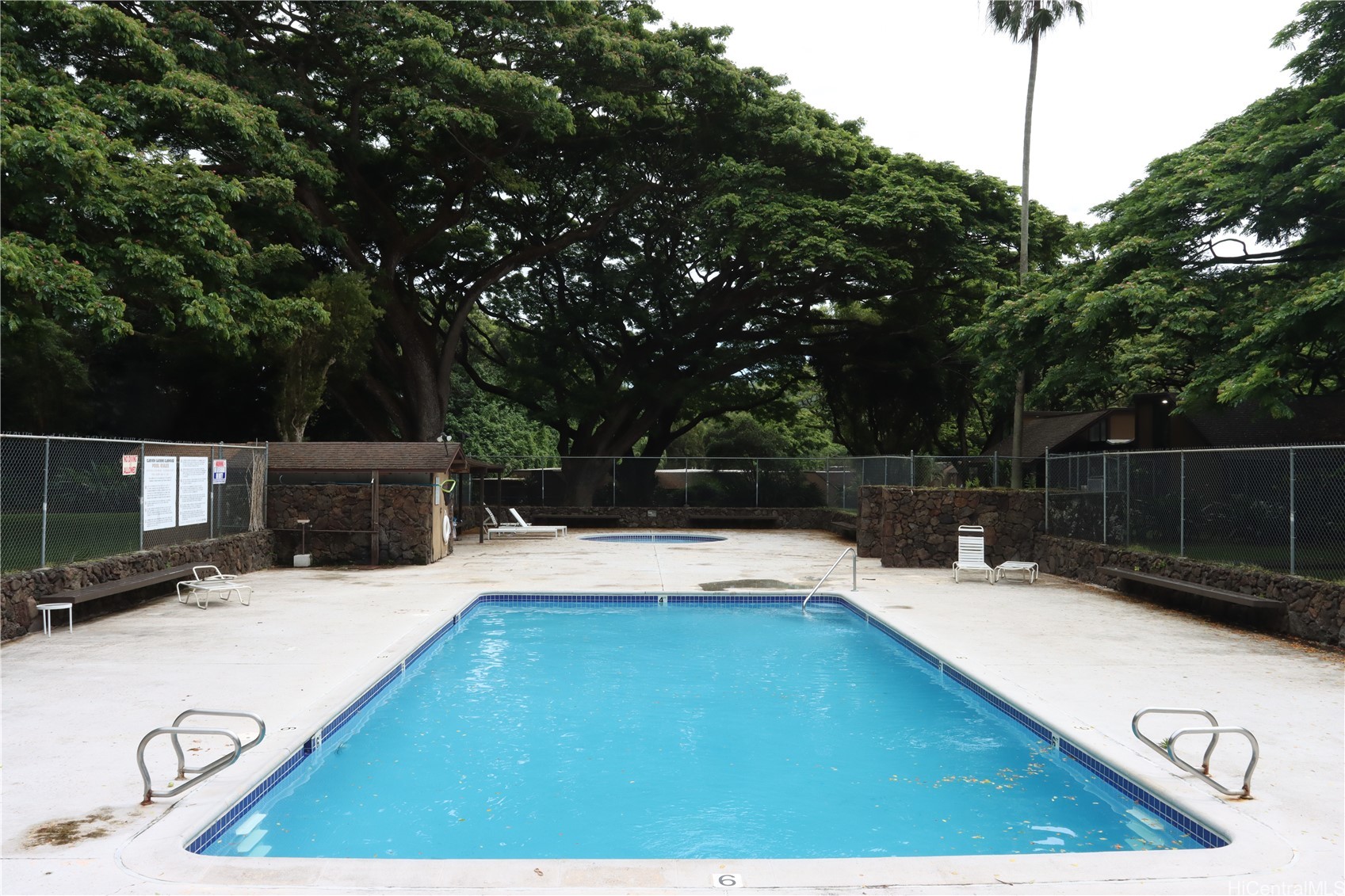 Club View Gardens 3 Condominium