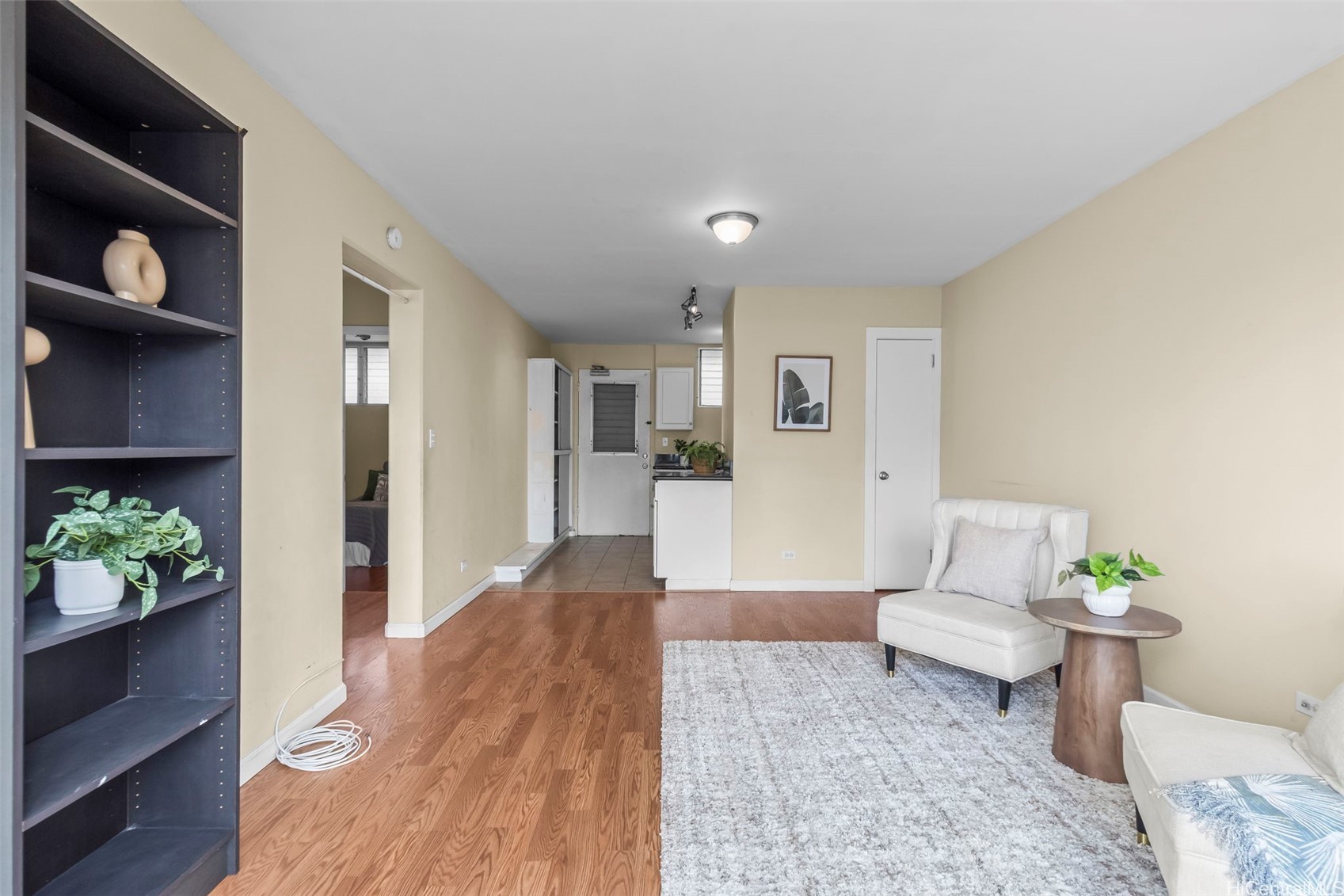 2440 Date Street 303