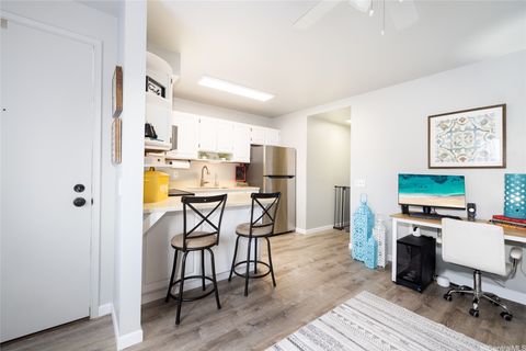 Photo of 1432 Keeaumoku Street #303, Honolulu, HI 96822 (MLS # 202600694)