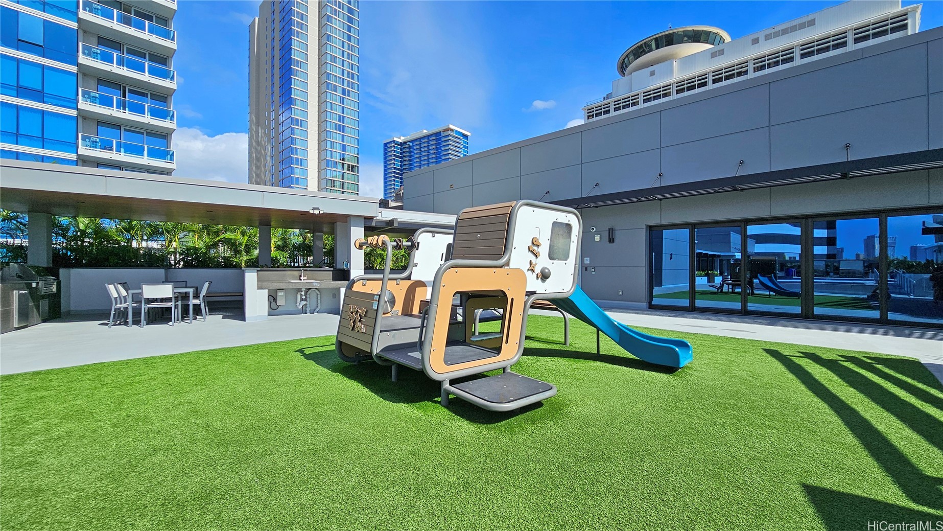 The Central Ala Moana Residential Lease