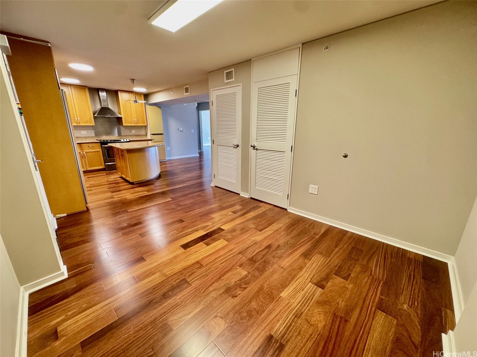 1296 Kapiolani Boulevard II2305