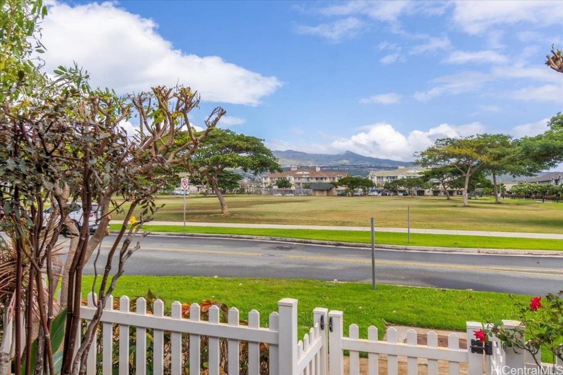 1101 Kukulu Street 50