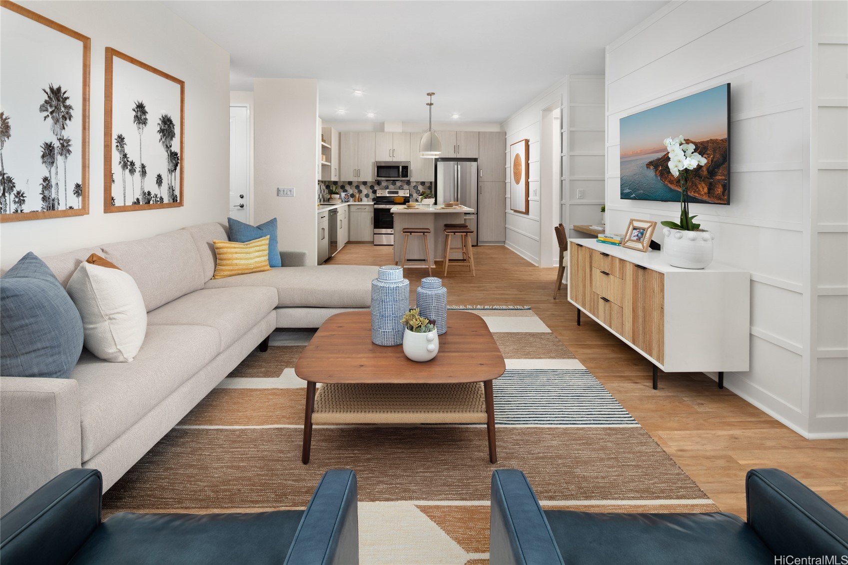 91-1101 Franklin D Roosevelt Avenue 363