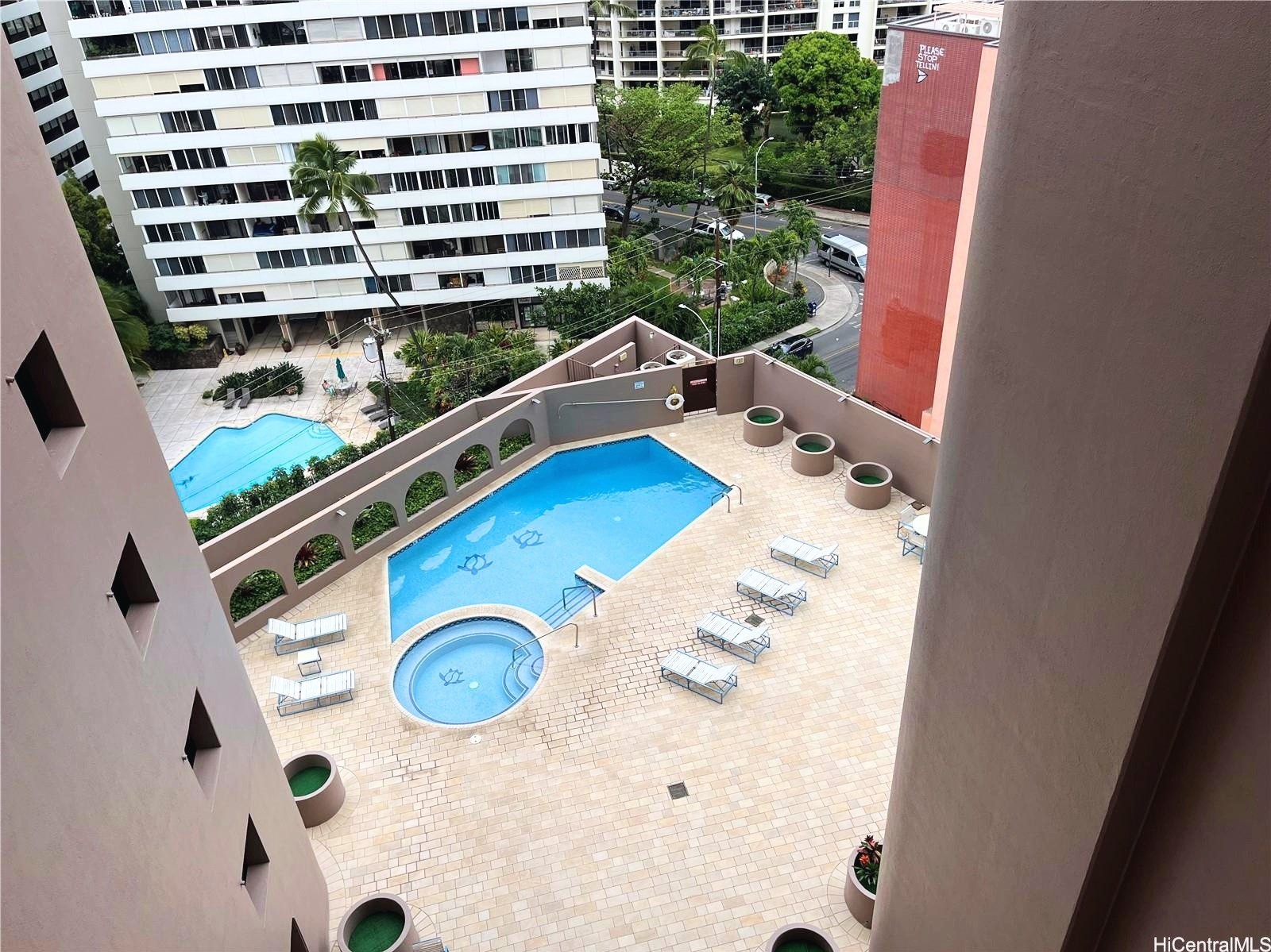 1910 Ala Moana Boulevard 14C