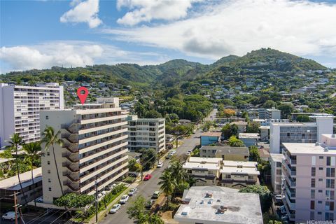 Photo of 1710 Makiki Street #401, Honolulu, HI 96822 (MLS # 202527724)