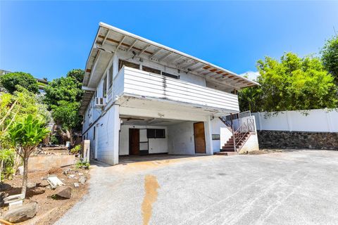 Photo of 1929 Nehoa Place #C, Honolulu, HI 96822 (MLS # 202523854)