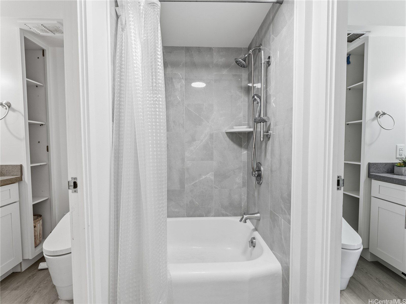 1676 Ala Moana Boulevard 508