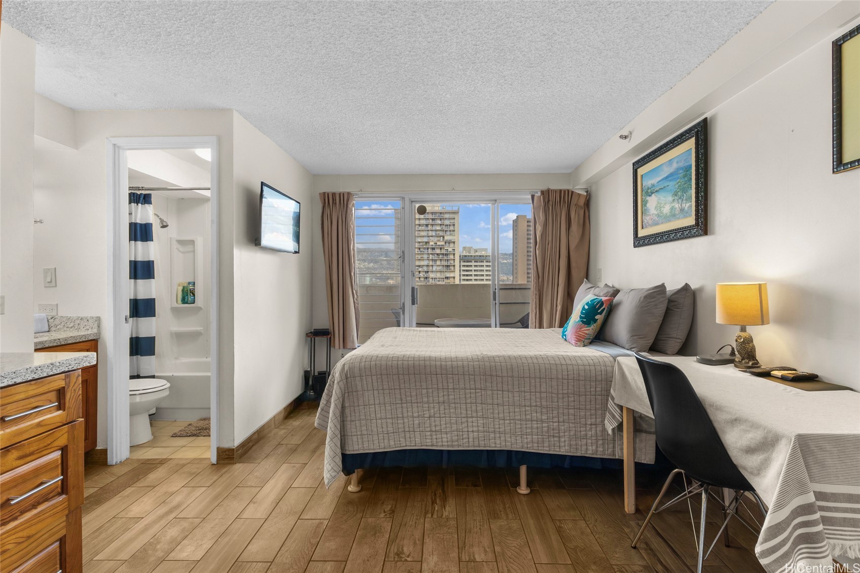 2463 Kuhio Avenue 1010