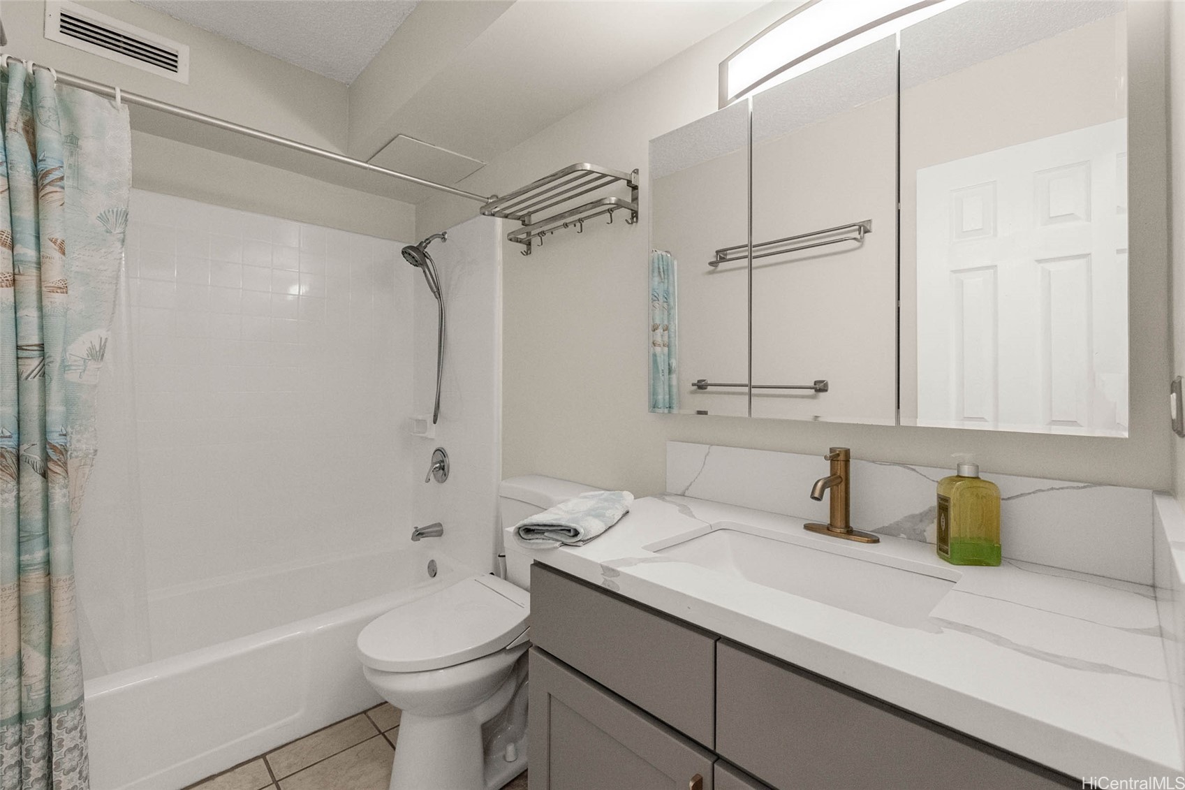 1863 Kaioo Drive 302