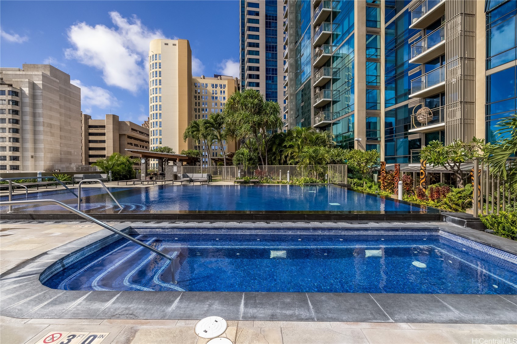 Capitol Place Condominium