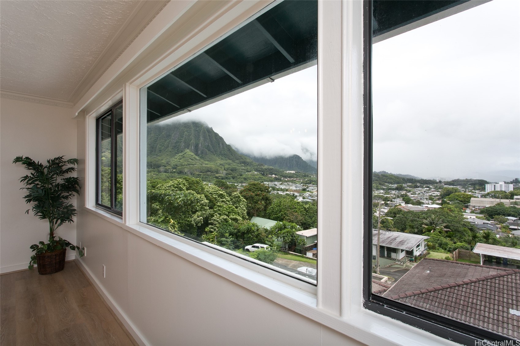 45-545 Ualani Place