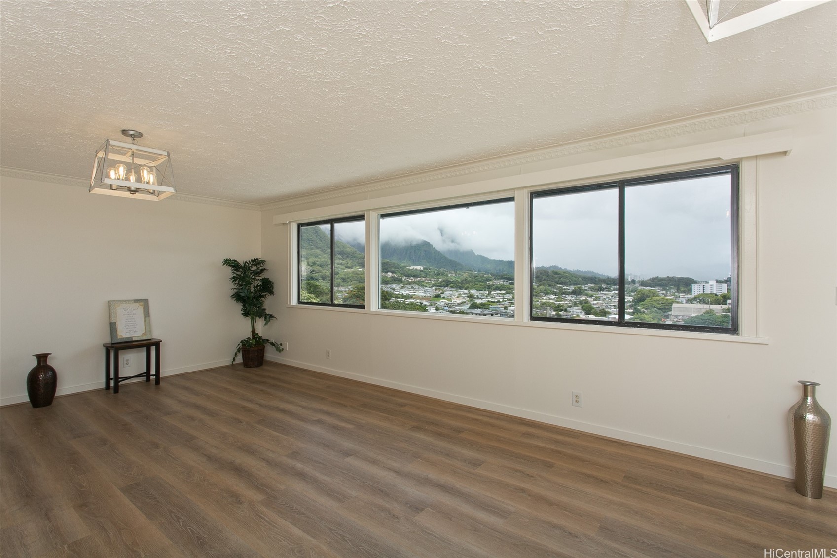 45-545 Ualani Place