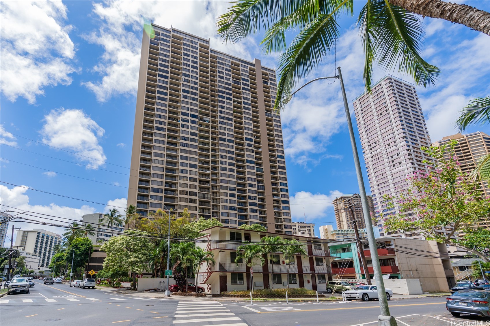 Chateau Waikiki Residential Lease