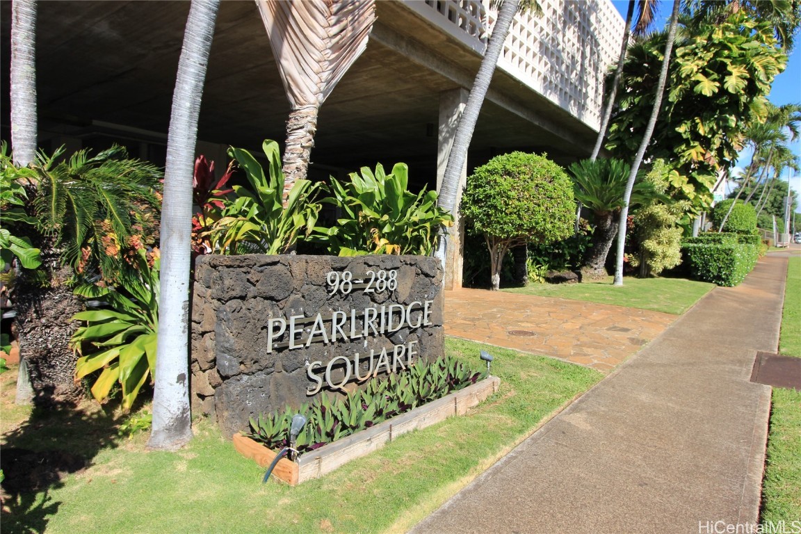 Pearlridge Square Condominium