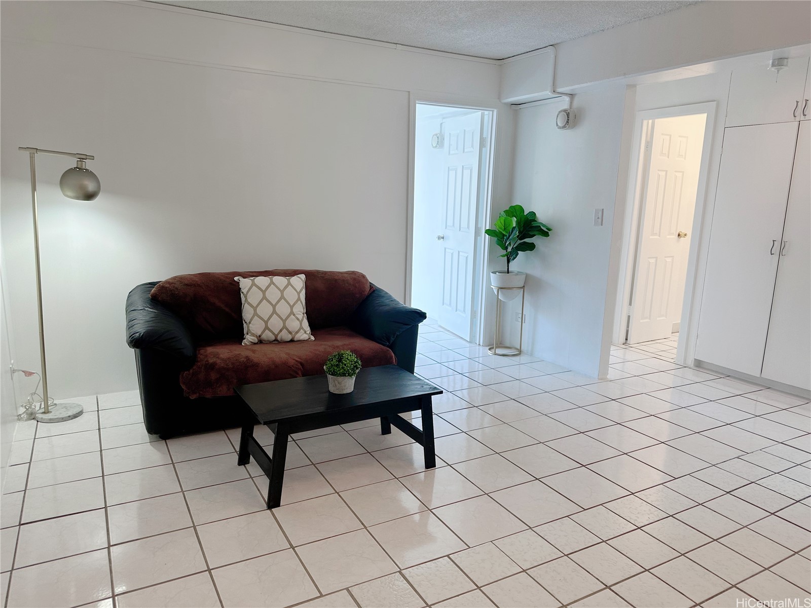 303 Liliuokalani Avenue 904