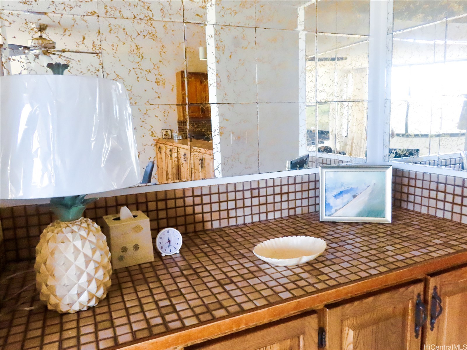 555 Hahaione Street 12D