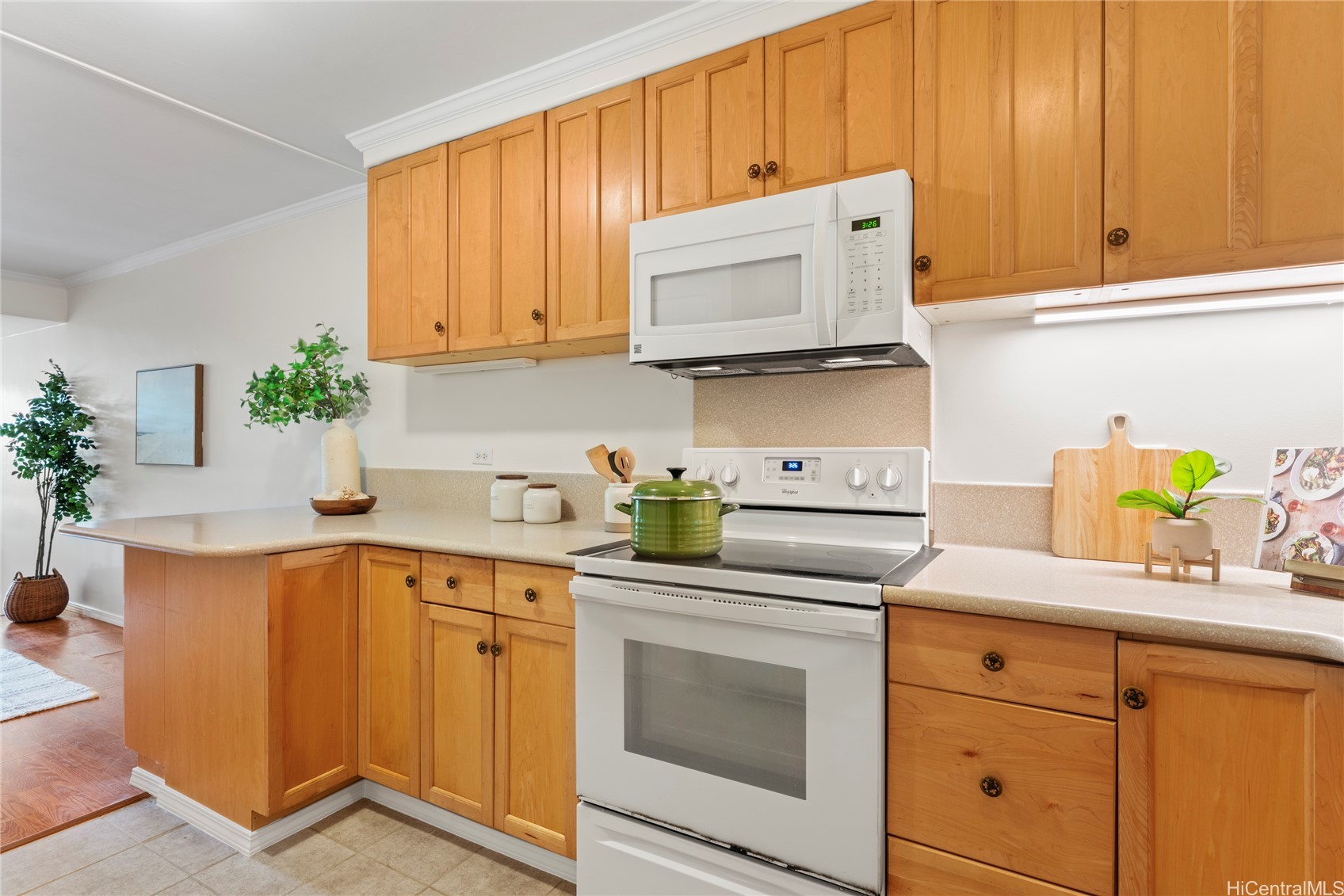 501 Hahaione Street 2H