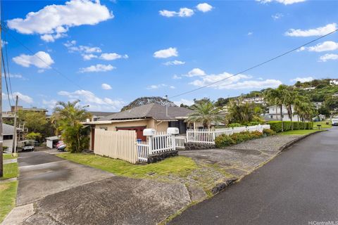 Photo of 709 Twin View Drive, Honolulu, HI 96817 (MLS # 202604150)