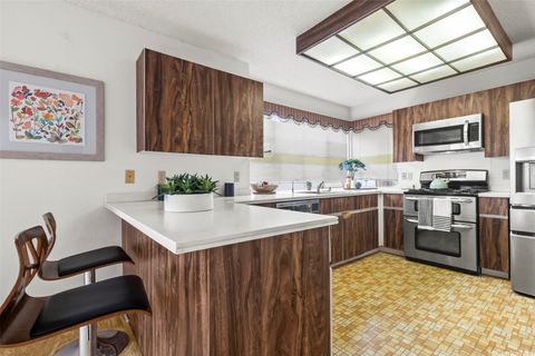 94-1127 Polinahe Place Waipahu HI 96797