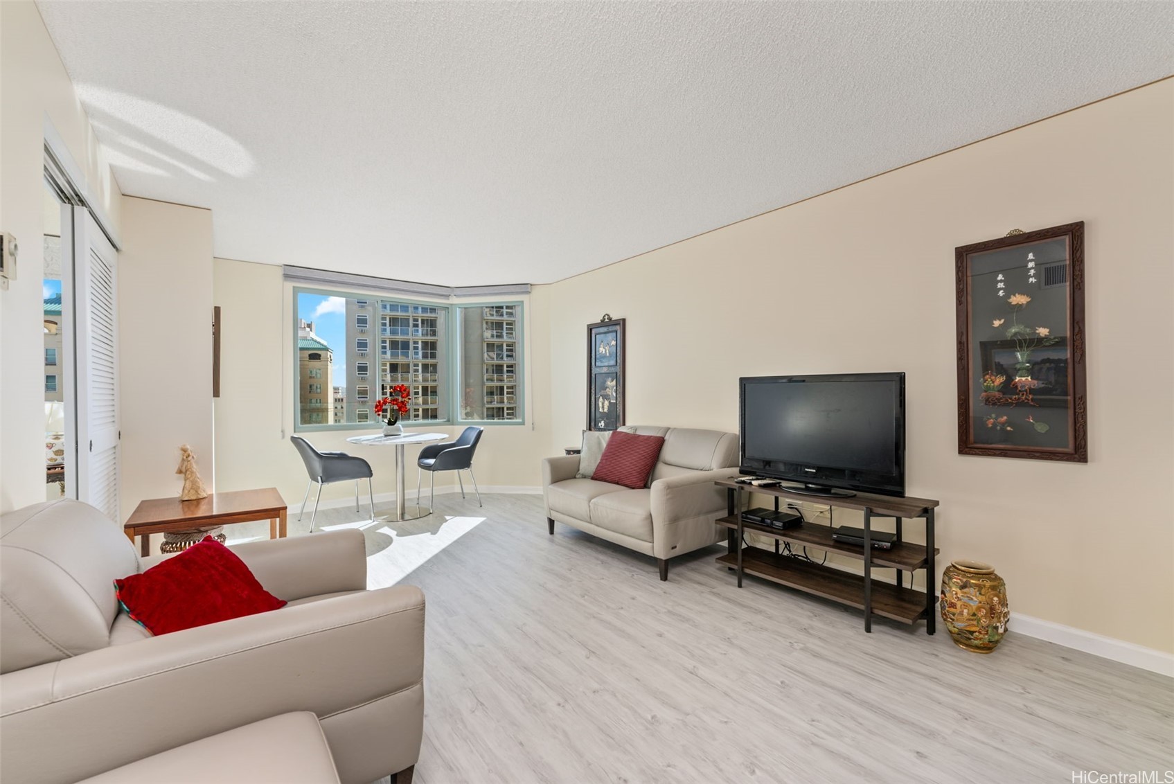 1314 Kalakaua Avenue 1407