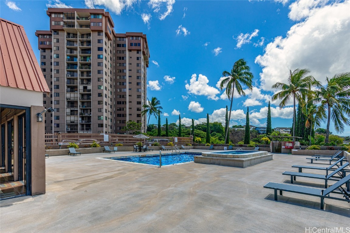 Park At Pearlridge Condominium