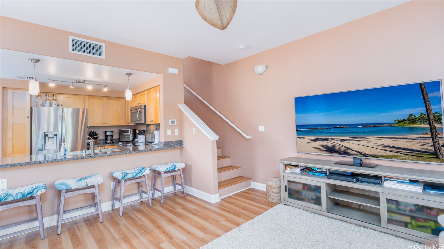 92-1530 Aliinui Drive 1806