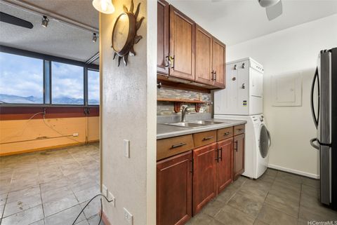 99-015 Kalaloa Street 702 Aiea HI 96701