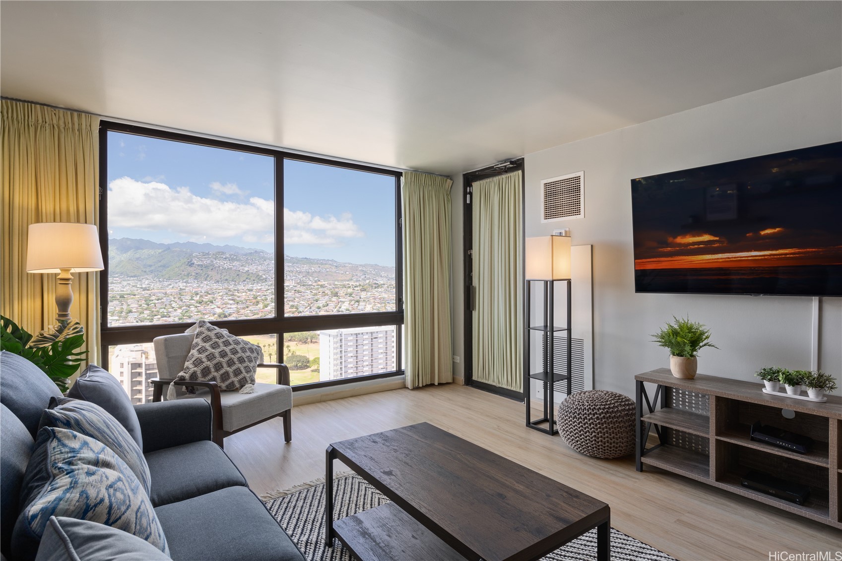 229 Paoakalani Avenue 3507