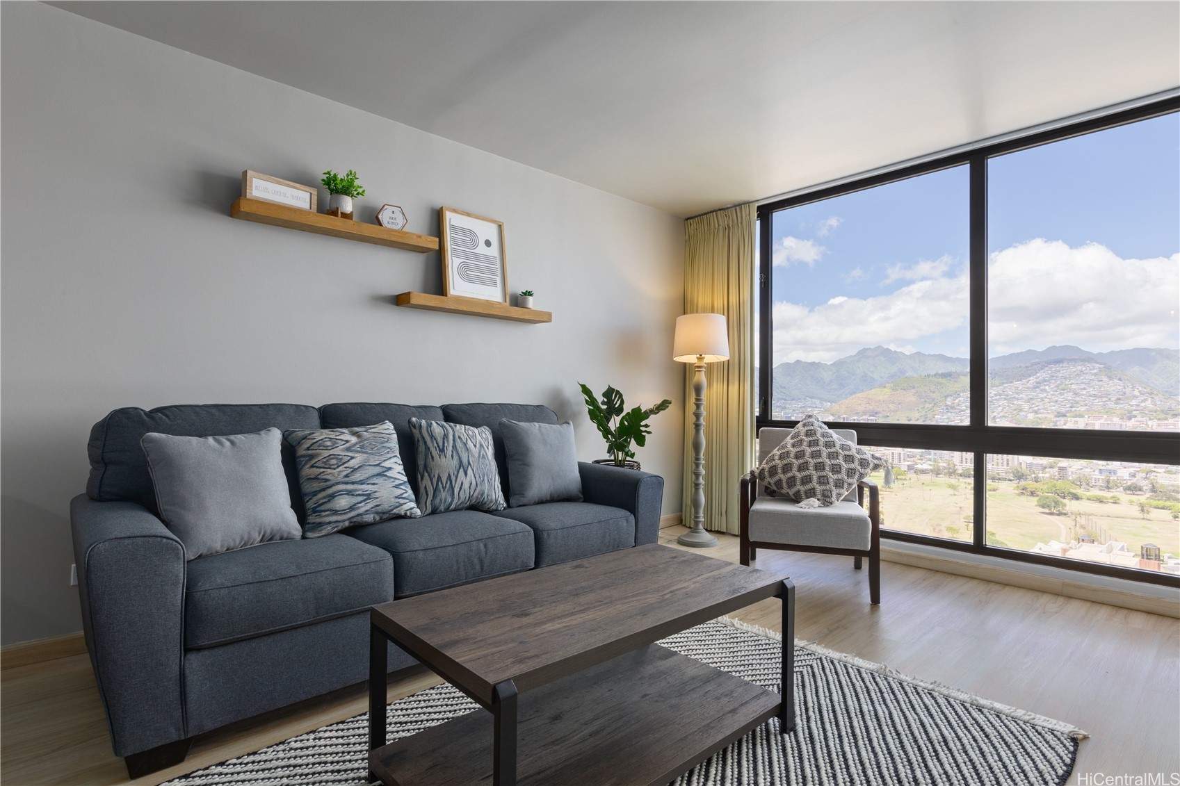 229 Paoakalani Avenue 3507