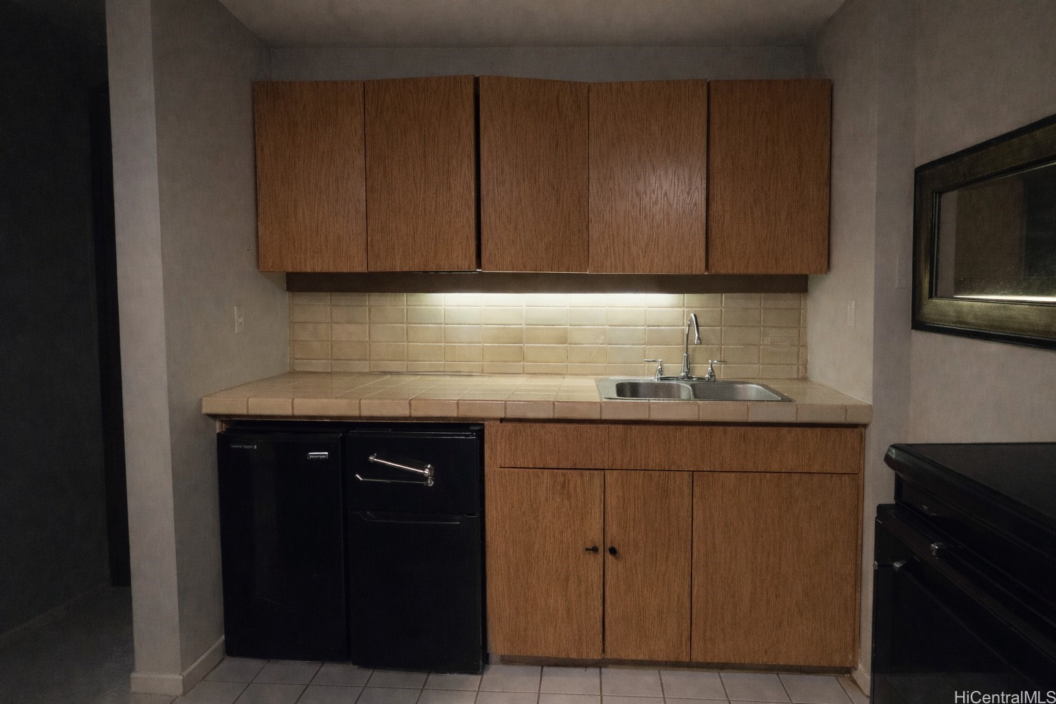 1088 Bishop Street 1404