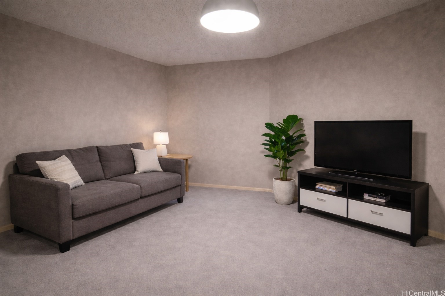 1088 Bishop Street 1404