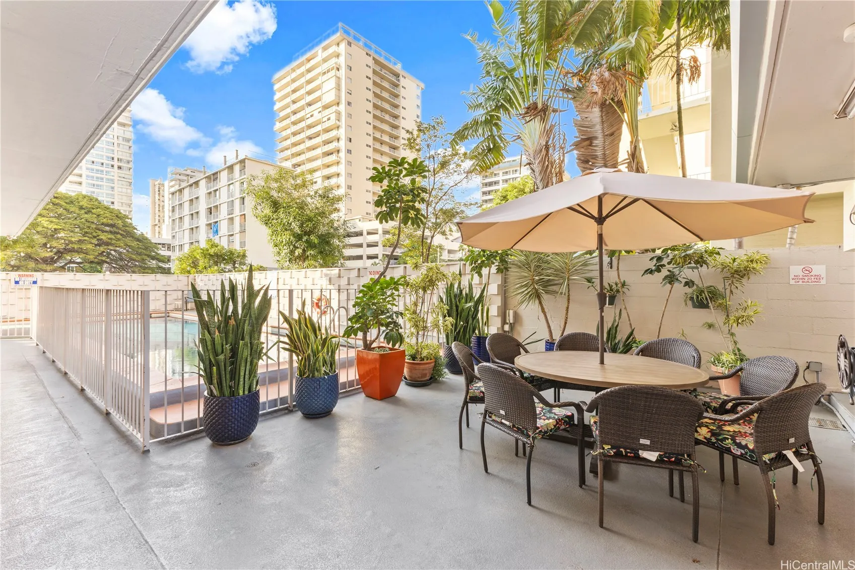 Honolulu, Hawaii 96815, United States, 1 Bedroom Bedrooms, ,1 BathroomBathrooms,Residential,Active,127304