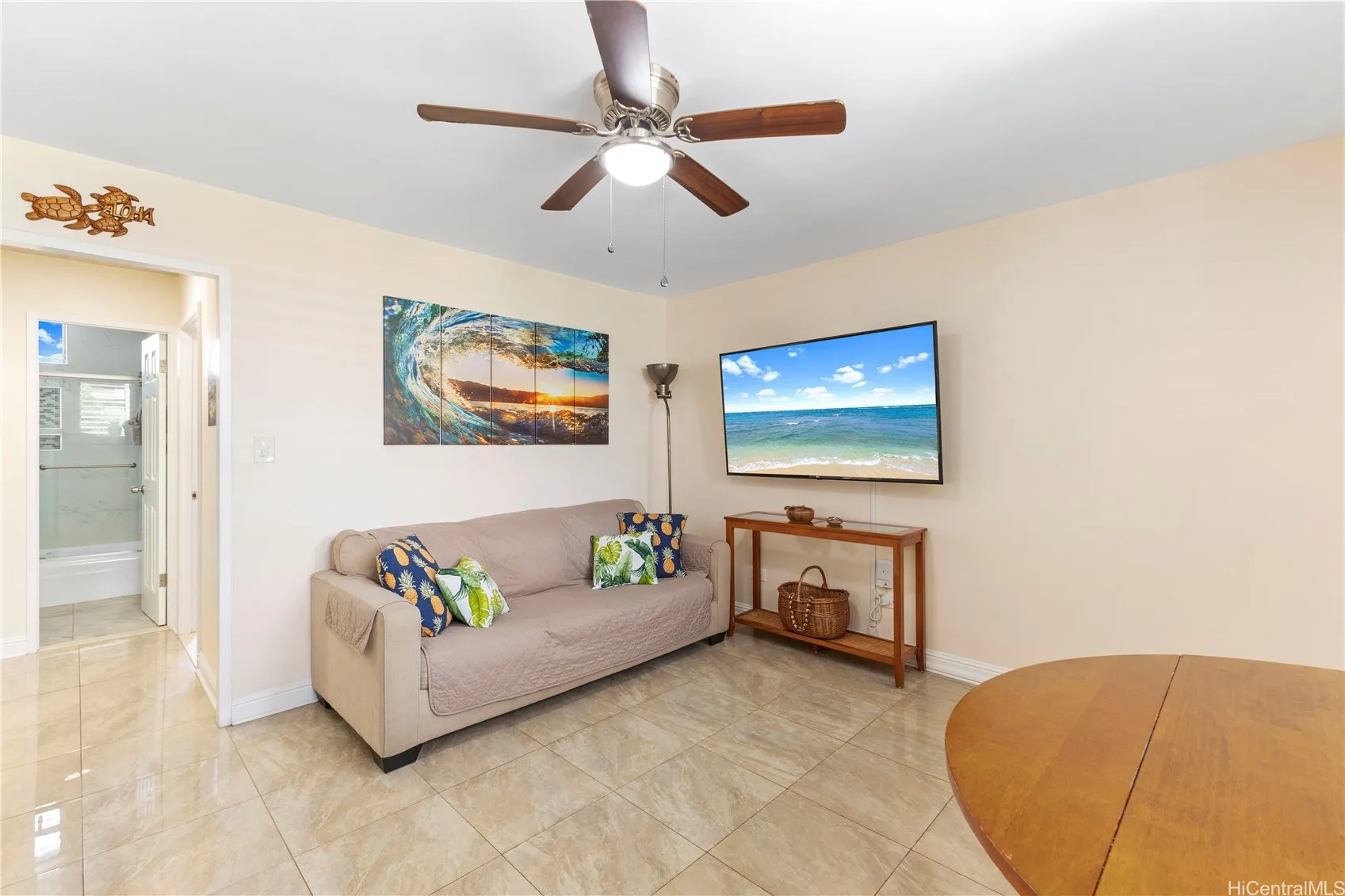 Honolulu, Hawaii 96815, United States, 1 Bedroom Bedrooms, ,1 BathroomBathrooms,Residential,Active,127304