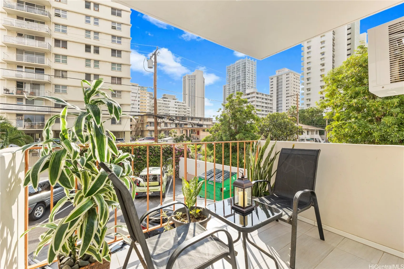 Honolulu, Hawaii 96815, United States, 1 Bedroom Bedrooms, ,1 BathroomBathrooms,Residential,Active,127304