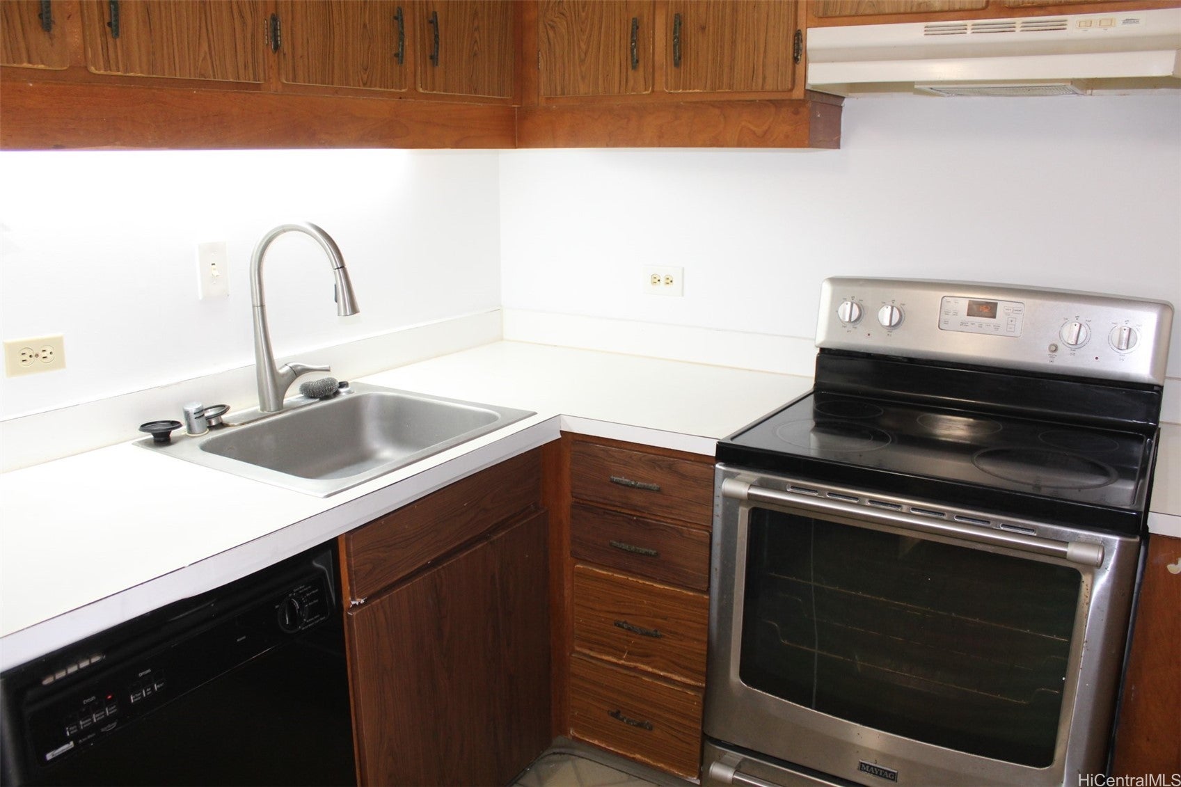 6710 Hawaii Kai Drive 704