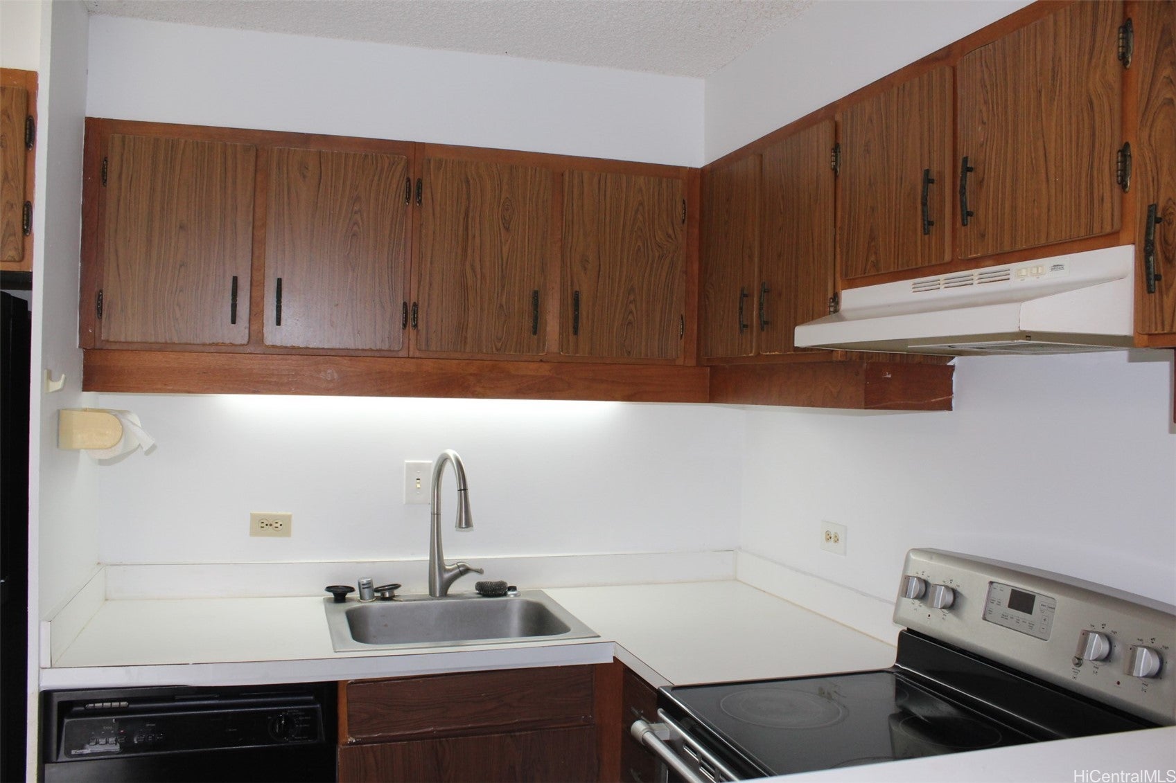 6710 Hawaii Kai Drive 704