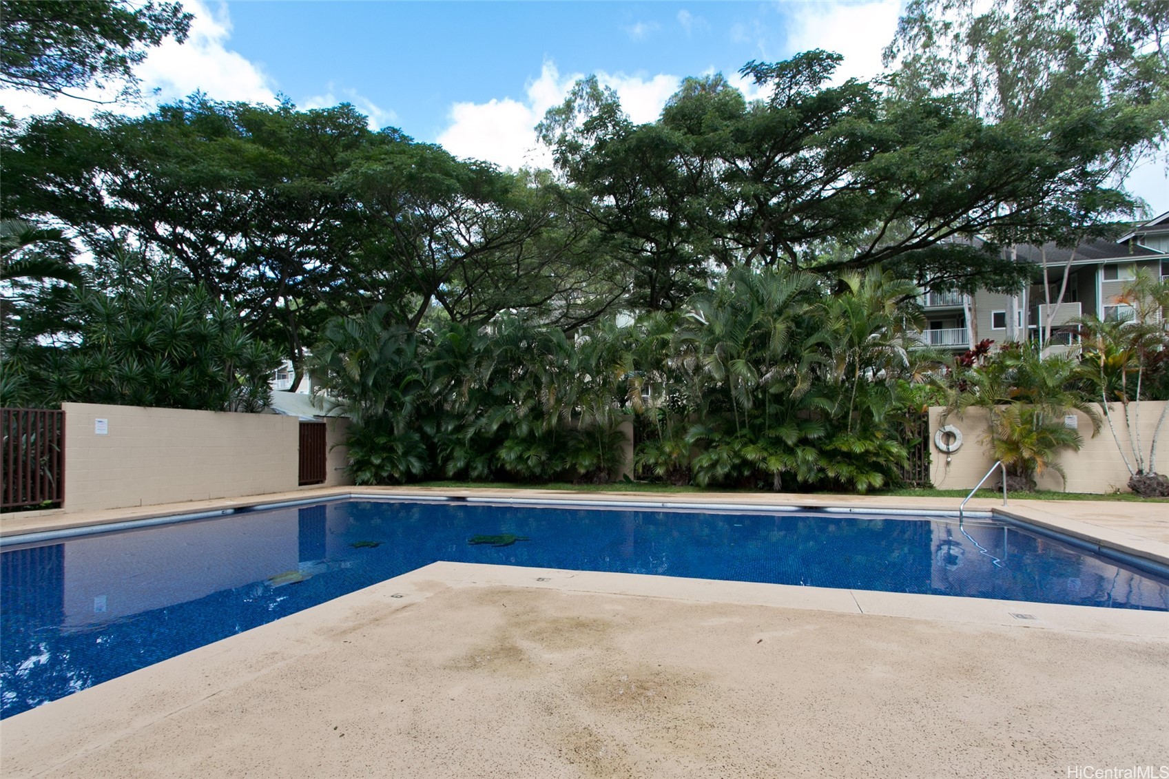 Waikalani Woodlands Condominium