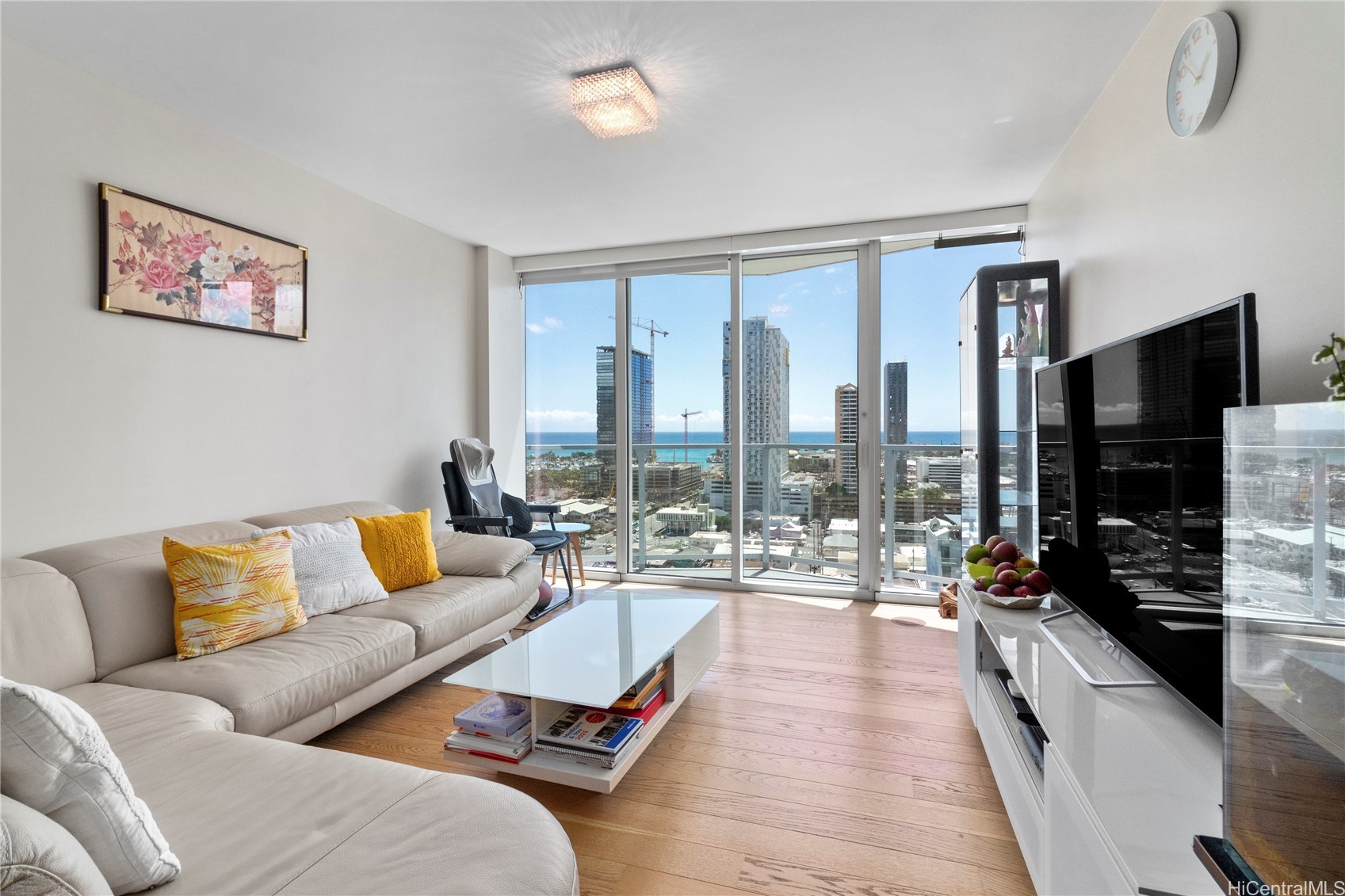 888 Kapiolani Boulevard 2108