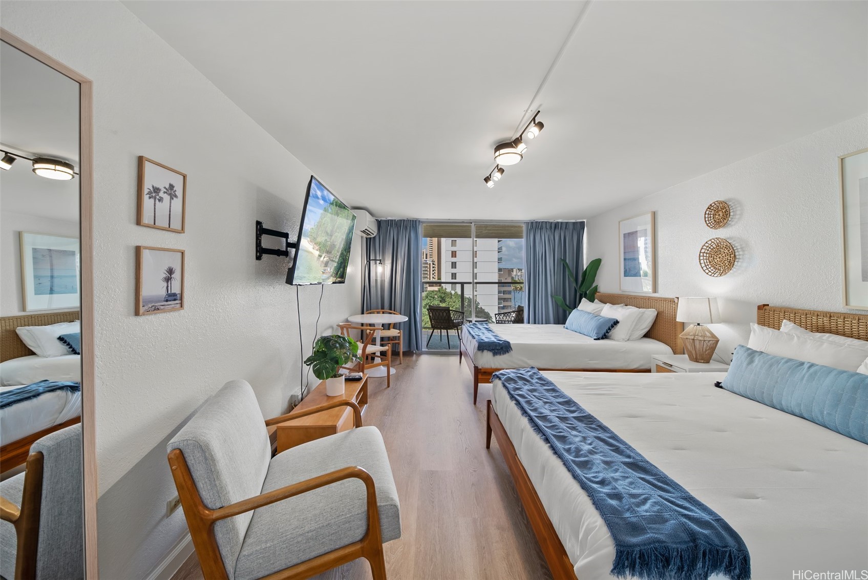 445 Seaside Avenue 708