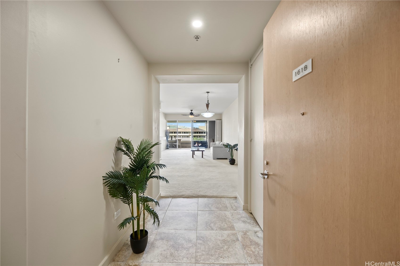 1 Keahole Place 1618