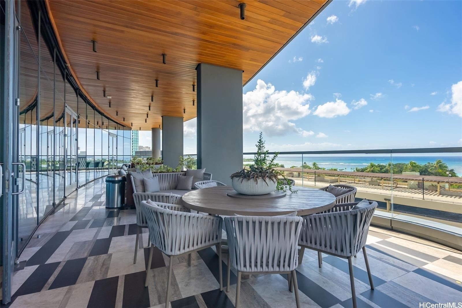 1108 Auahi Street 906