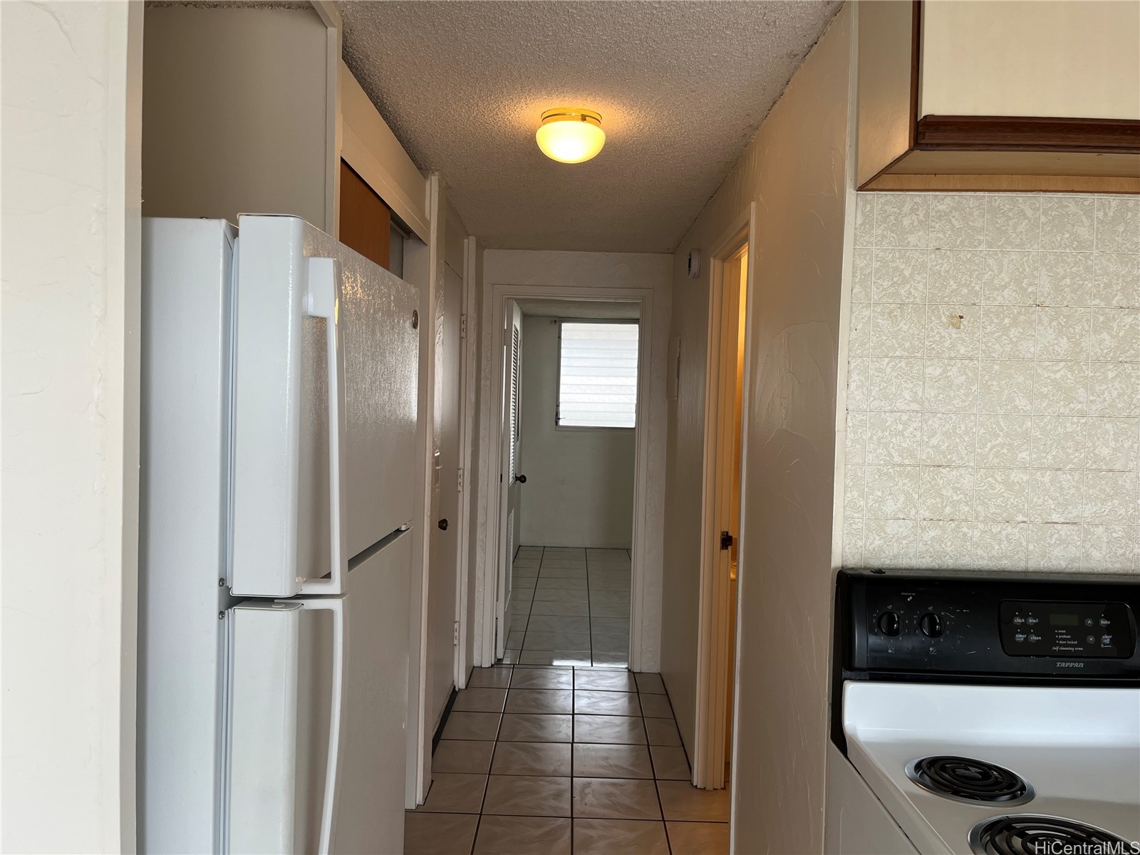 85-175 Farrington Highway B421